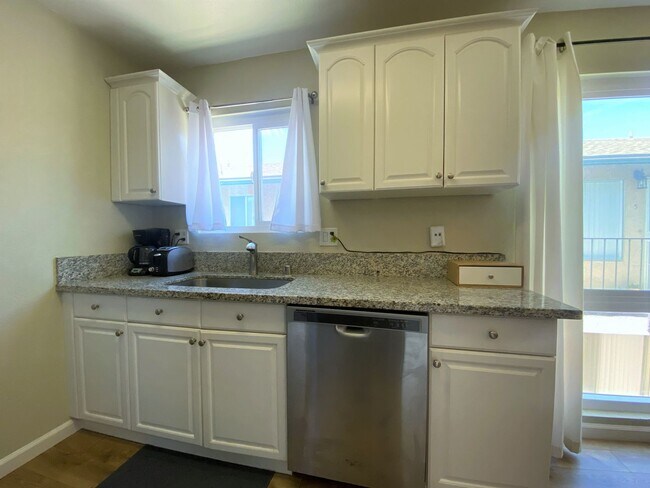 4520 36th St San Diego, CA 92116 photo 2
