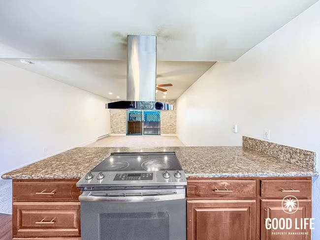 8765 Lake Murray Blvd San Diego, CA 92119 photo 2