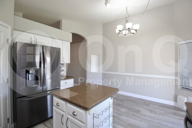 7407 E Lakeview Ave Mesa, AZ 85209 photo 4