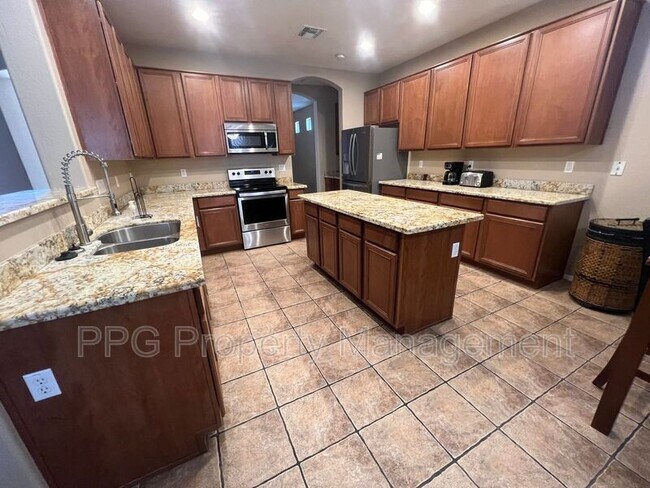 27314 N 65th Dr Phoenix, AZ 85083 photo 3