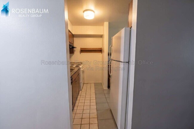 1724 E 6th Ave photo 3