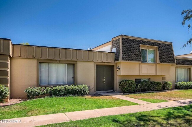 4865 N Granite Reef Rd Scottsdale, AZ 85251 photo 2