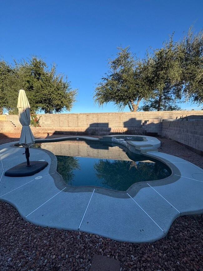 23849 N 41st Ave Glendale, AZ 85310 photo 5