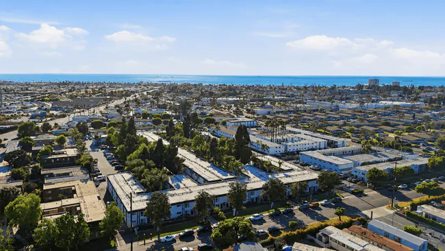 Vista Lane photo 3