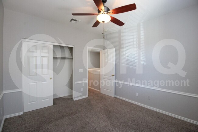 1225 N 36th St Phoenix, AZ 85008 photo 2