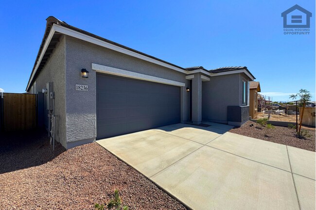 18236 W Via Del Sol Surprise, AZ 85387 photo 4