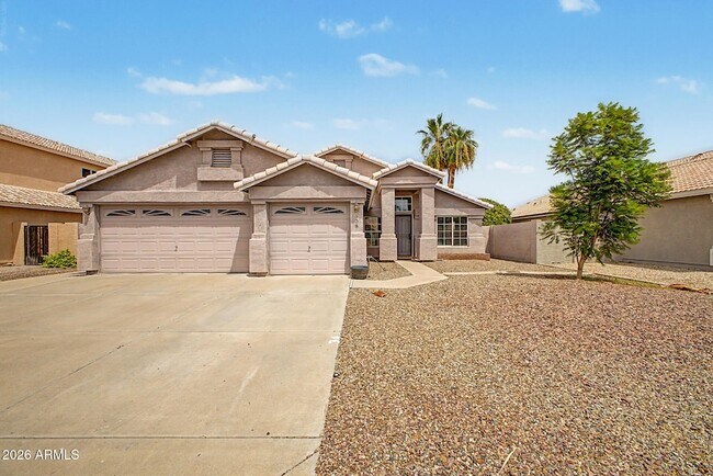 308 W Liberty Ln photo 2
