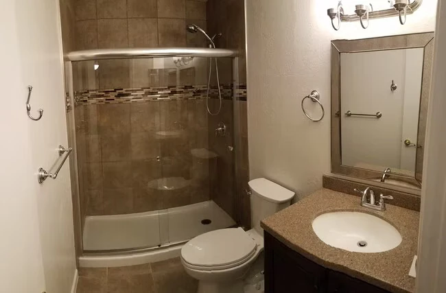 2519 E Pebble Beach Dr Tempe, AZ 85282 photo 4