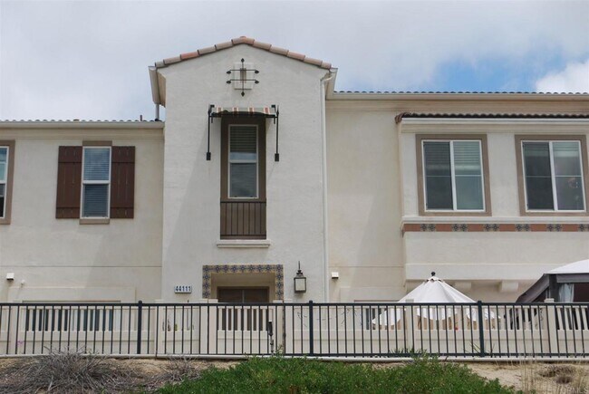 44111 Calle Luz Temecula, CA 92592