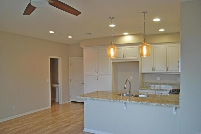 44111 Calle Luz Temecula, CA 92592 photo 3