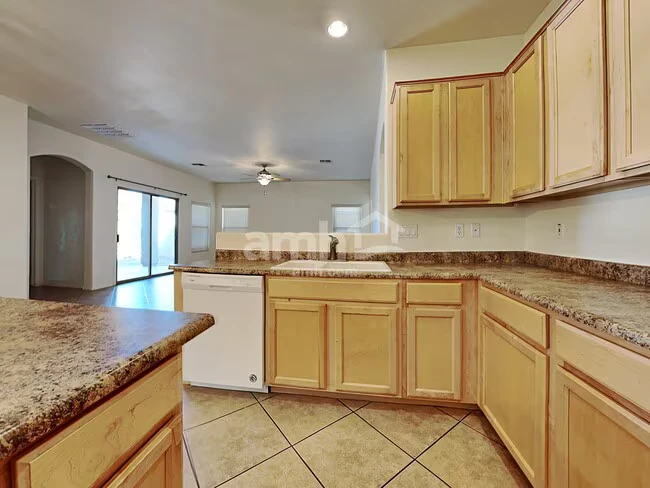 3240 W Hayden Peak Dr San Tan Valley, AZ 85142 photo 4