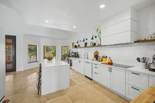 3521 E Cherokee St Phoenix, AZ 85044 photo 4