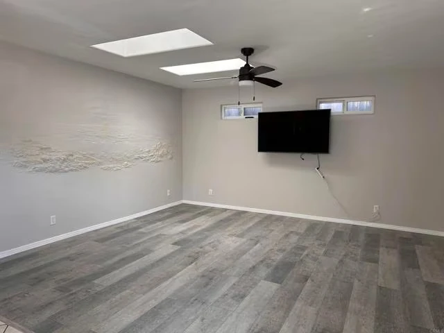 3890 Margaret Way Carlsbad, CA 92008 photo 5