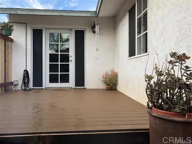 3890 Margaret Way Carlsbad, CA 92008 photo 2