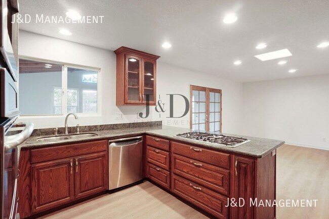 151 Bonita Pl El Cajon, CA 92021 photo 5