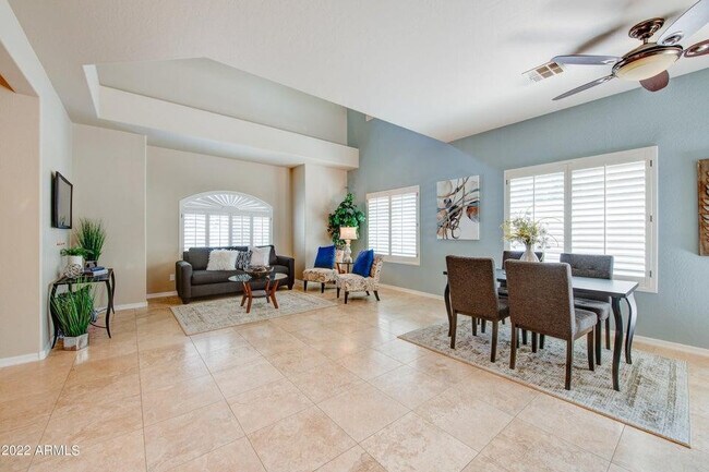 1120 S Ash Ave Tempe, AZ 85281 photo 3