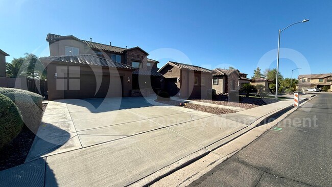 440 S Emerson St Chandler, AZ 85225 photo 2