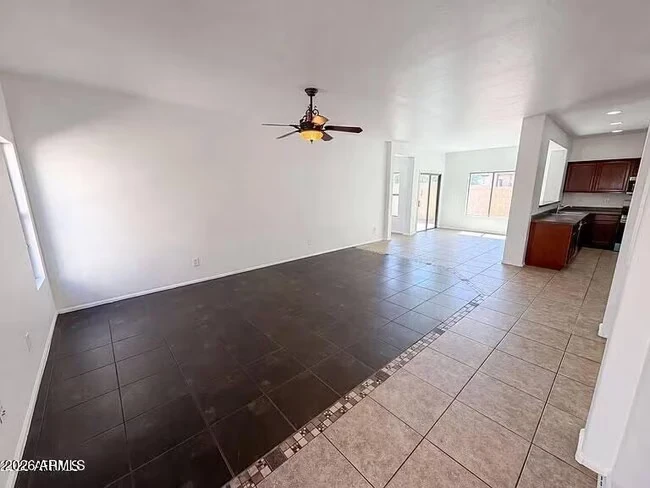 934 E Overlin Dr Avondale, AZ 85323 photo 4