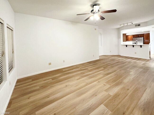 14000 N 94th St Scottsdale, AZ 85260 photo 4