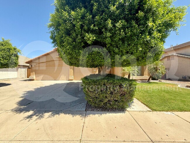 1530 E Toledo St Gilbert, AZ 85295 photo 2