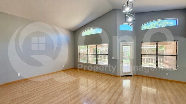 1530 E Toledo St Gilbert, AZ 85295 photo 5