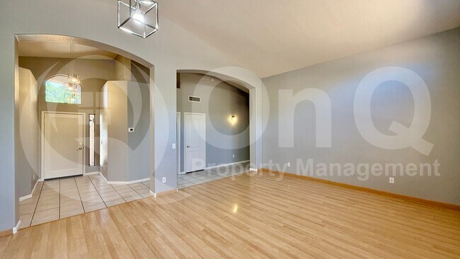1530 E Toledo St Gilbert, AZ 85295 photo 4