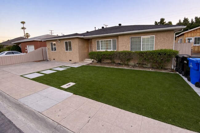 5054 Rockford Dr San Diego, CA 92115
