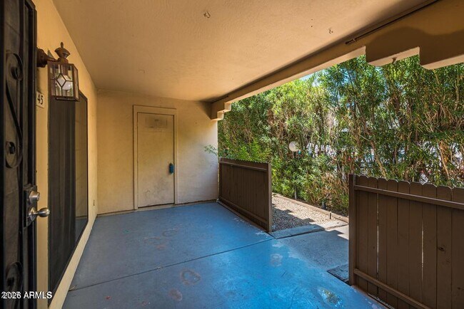5402 E Windsor Ave Phoenix, AZ 85008 photo 4
