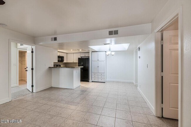 5402 E Windsor Ave Phoenix, AZ 85008 photo 5