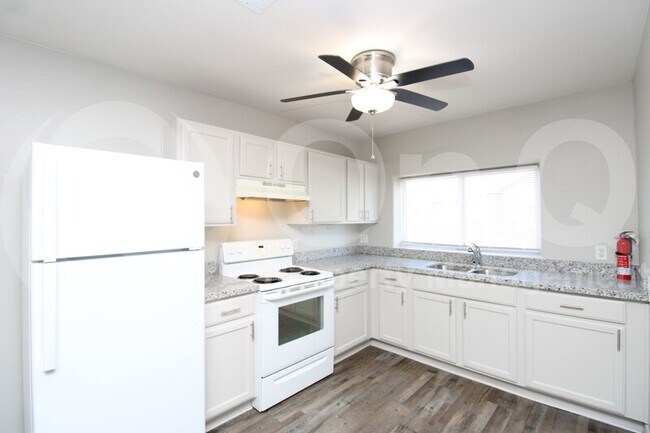 1702 S 4th St Phoenix, AZ 85004 photo 2