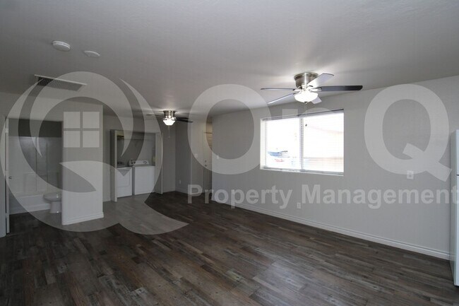 1702 S 4th St Phoenix, AZ 85004 photo 4