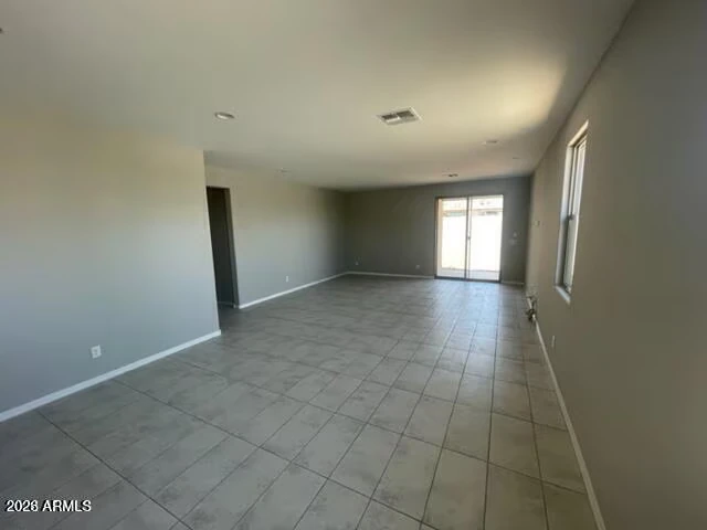 8746 W San Juan Ave Glendale, AZ 85305 photo 3