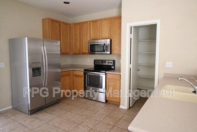 11566 N 154th Ln Surprise, AZ 85379 photo 4