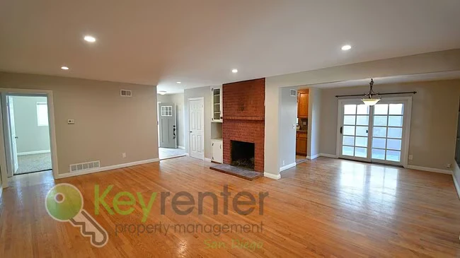 248 L St Chula Vista, CA 91911 photo 3