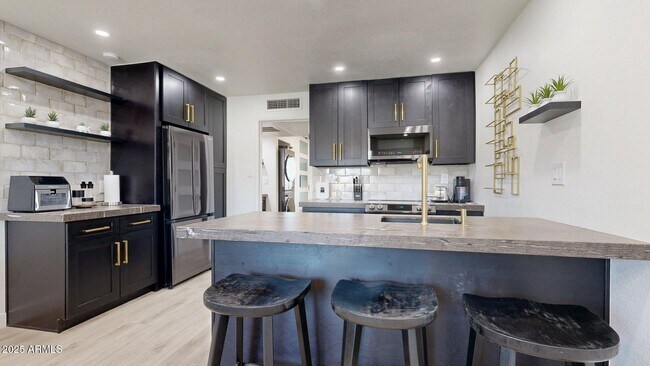 5995 N 78th St Scottsdale, AZ 85250 photo 3