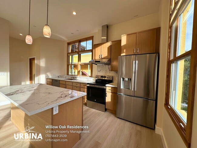 Willow Oak Residences - Downtown Sebastopol Luxury Living photo 5