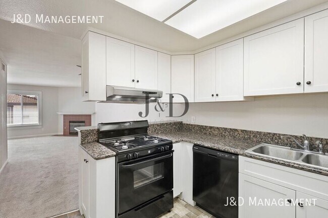 9829 Caspi Gardens Dr Santee, CA 92071 photo 5