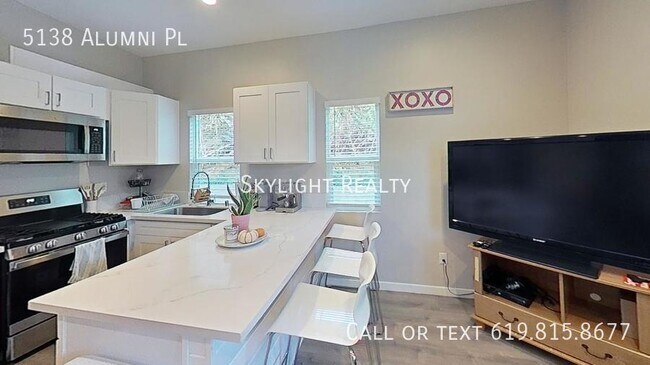5138 Alumni Pl San Diego, CA 92115 photo 3