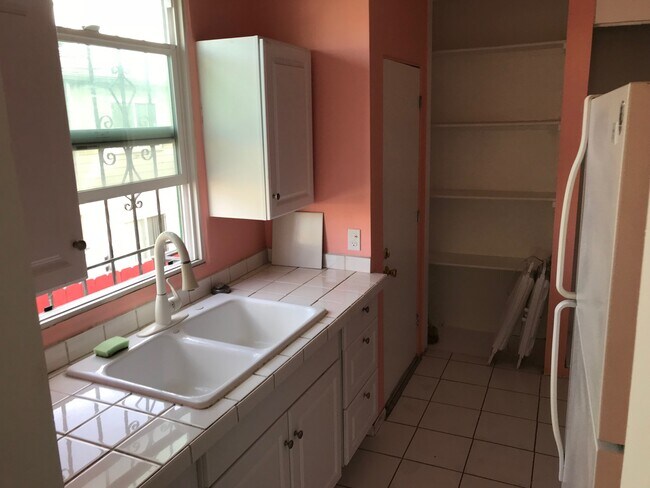 2751 Broadway San Diego, CA 92102 photo 3