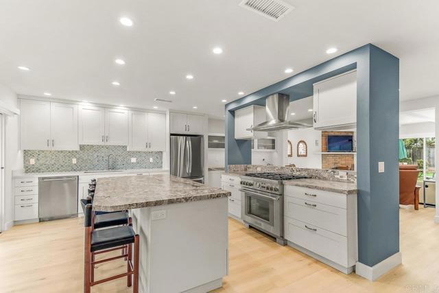 2462 Lozana Rd Del Mar, CA 92014 photo 3