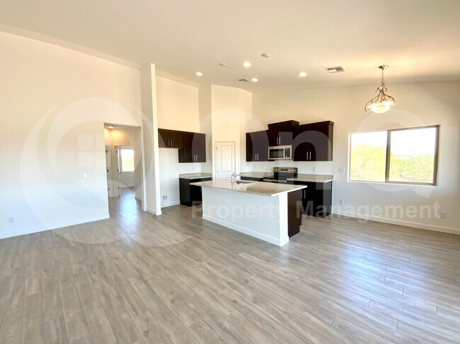 13089 Burma Rd Arizona City, AZ 85123 photo 5