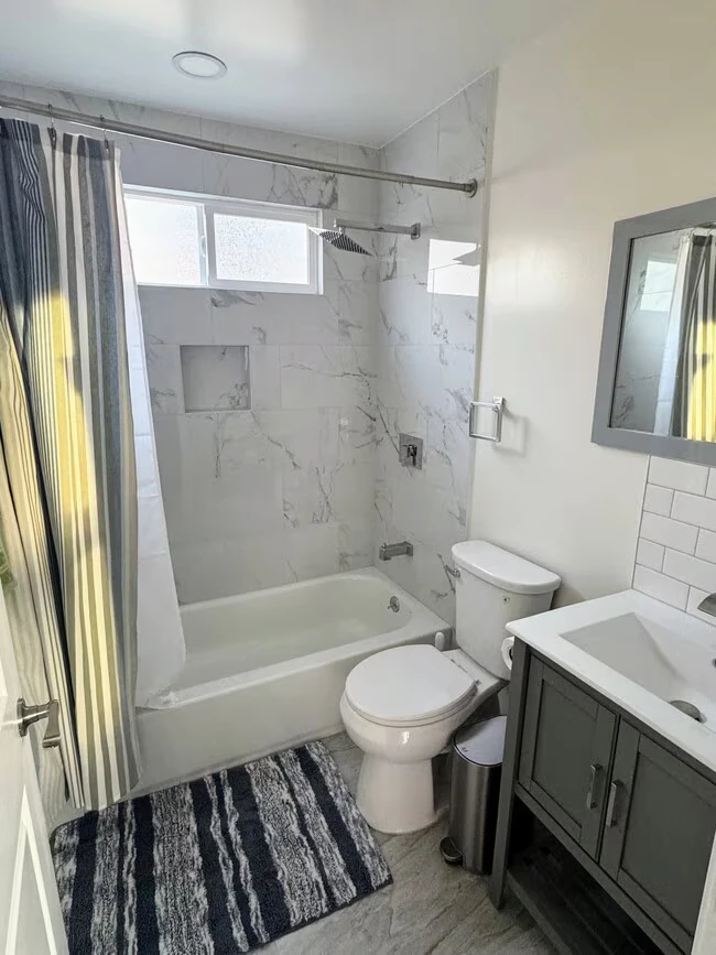 2658 23rd Ave Oakland, CA 94606 photo 2