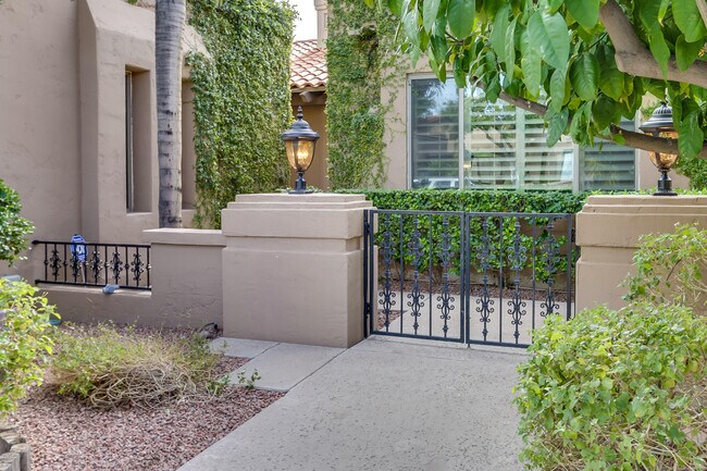 8711 E Paraiso Dr Scottsdale, AZ 85255 photo 3