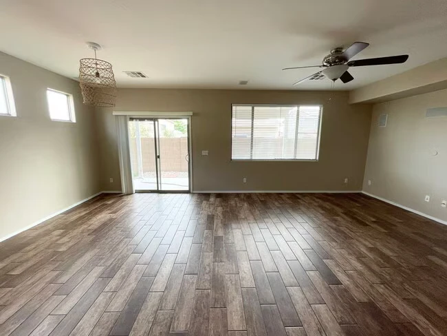 14999 N 174th Ave Surprise, AZ 85388 photo 2