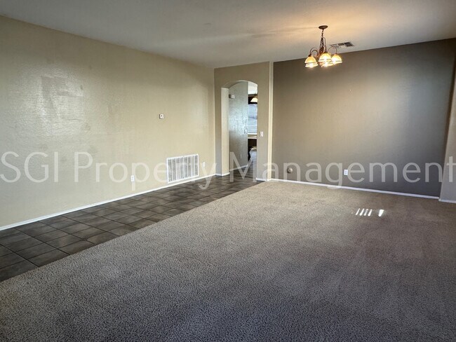 10141 W Riverside Ave Tolleson, AZ 85353 photo 4