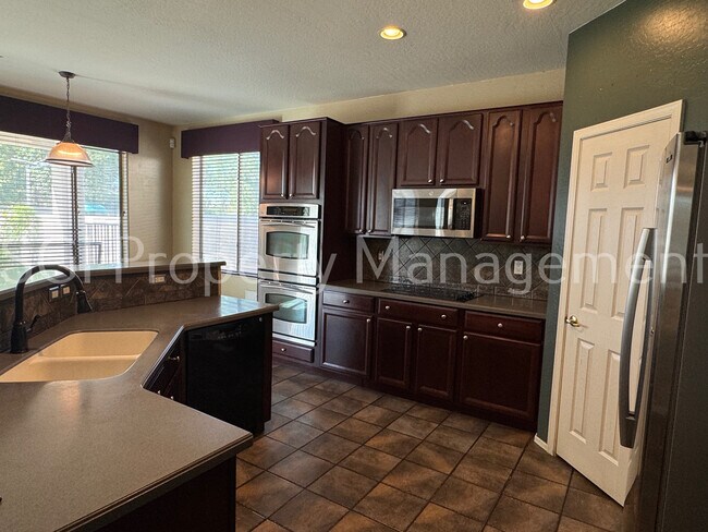 10141 W Riverside Ave Tolleson, AZ 85353 photo 3