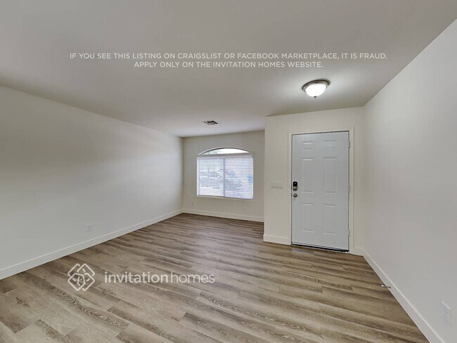 13737 W Solano Dr Litchfield Park, AZ 85340 photo 4
