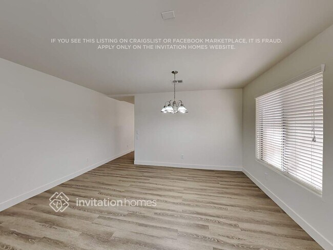 13737 W Solano Dr Litchfield Park, AZ 85340 photo 3
