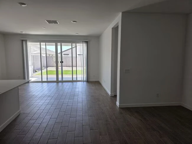 17829 W Palo Verde Ave Glendale, AZ 85355 photo 3
