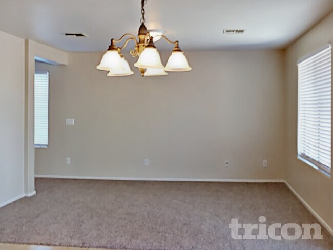 8126 W Georgetown Way Florence, AZ 85132 photo 4